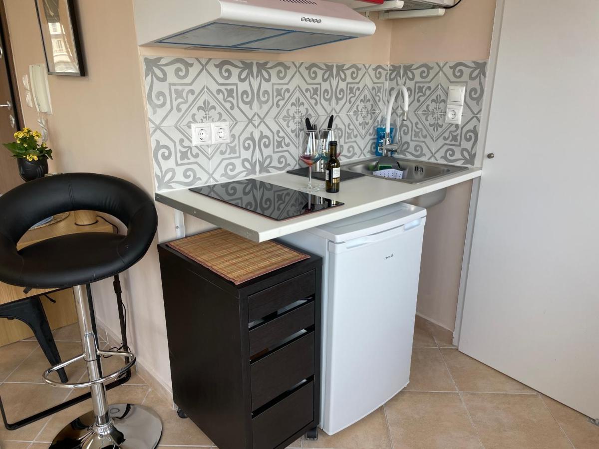 Cozy Apartment In Heart Athens Near Metro Fix 100M Extérieur photo